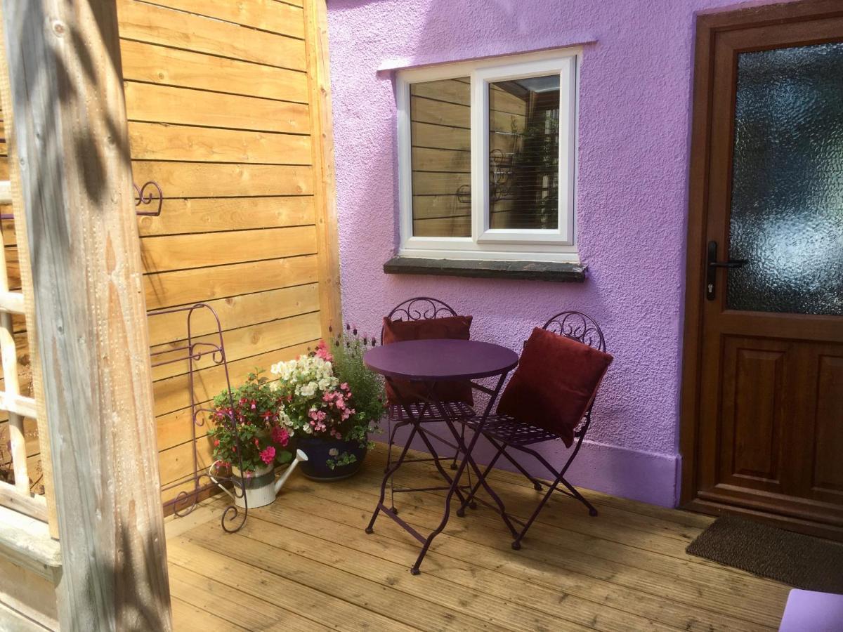 Cute Self-Contained Guest Room With Ensuite And Private Decked Porch In Glastonbury Buitenkant foto